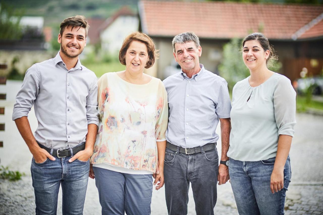 לינה וארוחת בוקר Rohrendorf bei Krems Schmankerl Und Gast מראה חיצוני תמונה